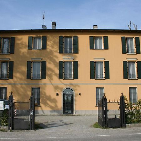 Residence Alle Scuole Country House Granarolo dell'Emilia Luaran gambar